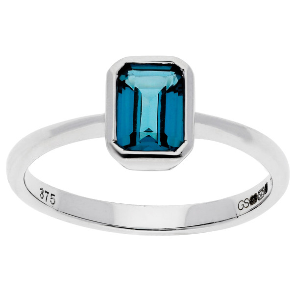 9ct White Gold 0.90ct Topaz Solitaire Ring