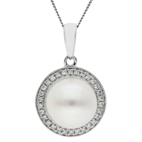 18ct White Gold Pearl & Diamond Cluster Pendant